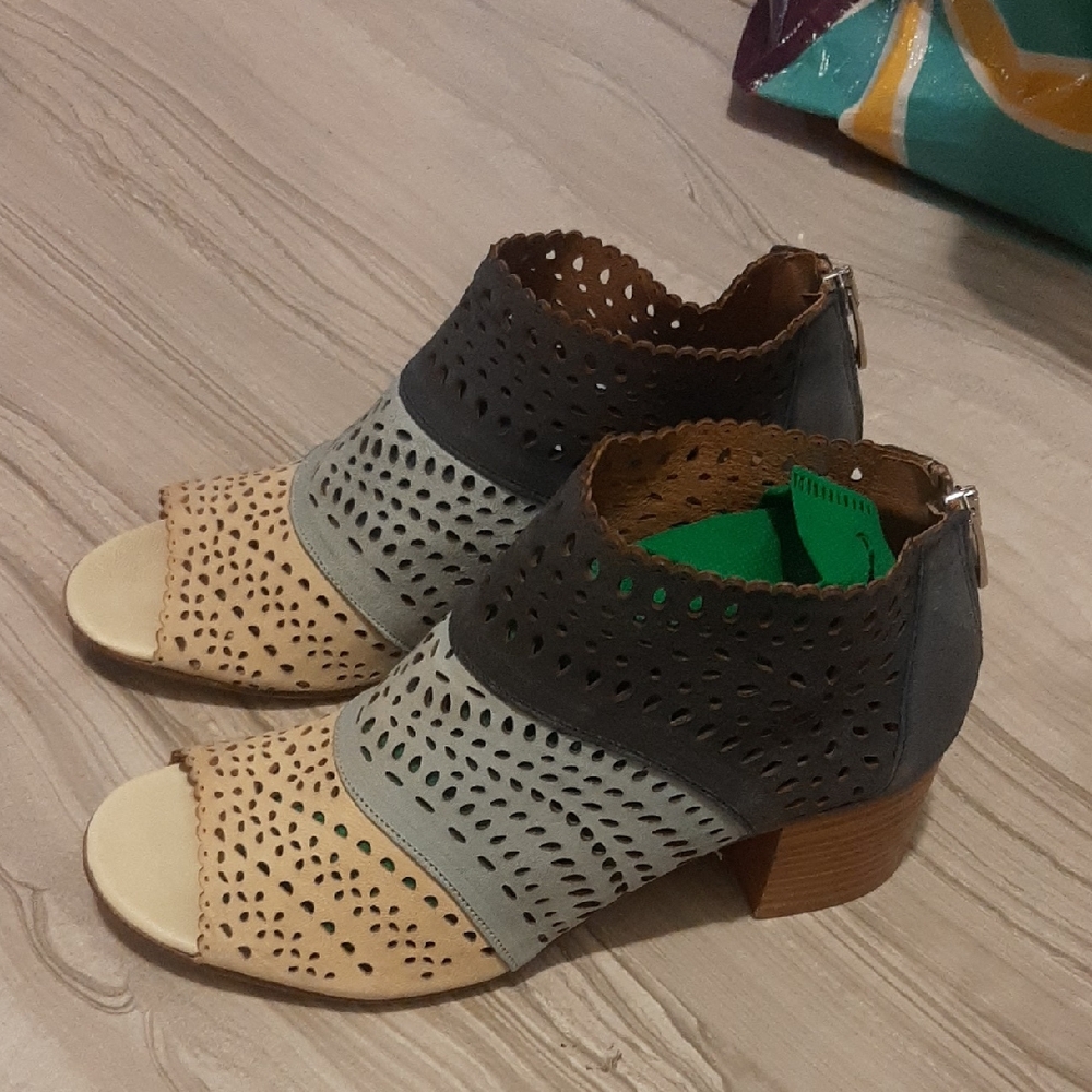 Stylish Multi-Color Perforated Ankle Boots